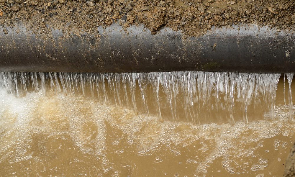 Major Water Main Break Floods Homes, Triggers Boil Water Advisory in Olivette and University City