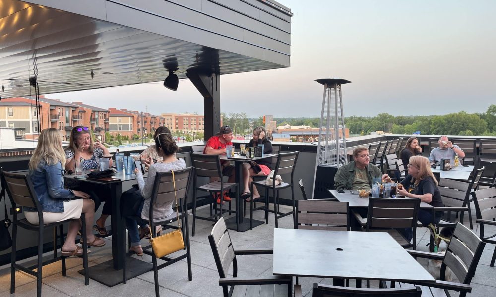 St. Louis Restaurant Review - Brett Hull's Junction House