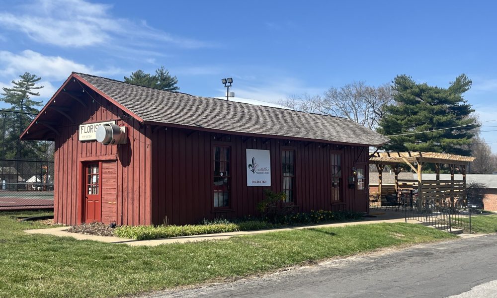 Why Everyone Is Talking About Costello’s Pizzeria & Subs In Florissant