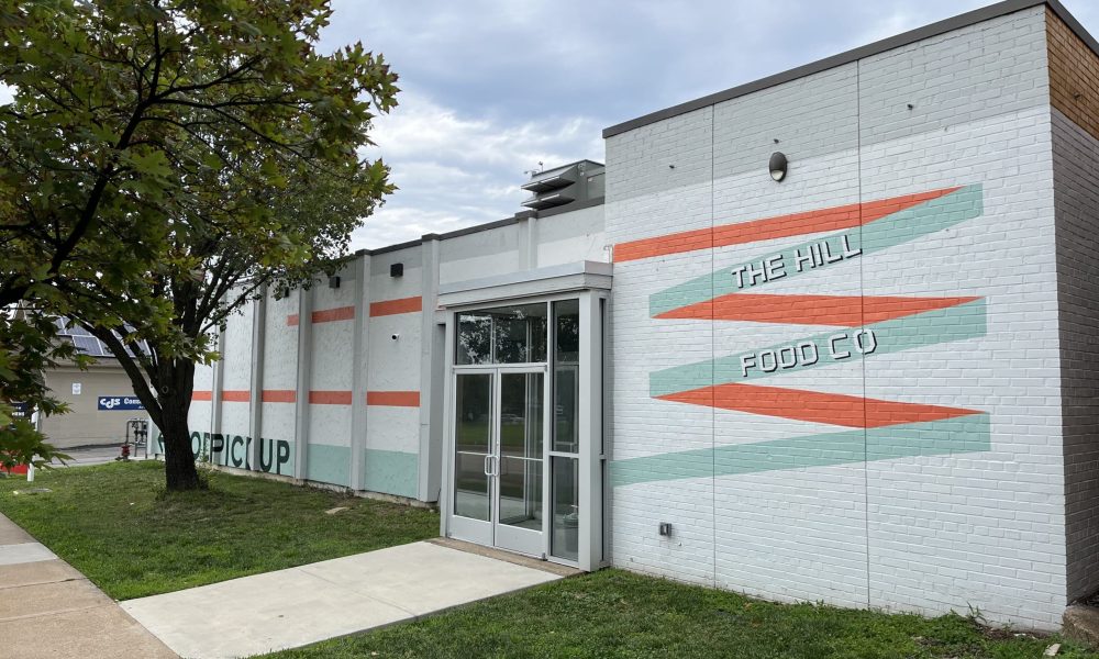 Thai Kitchen Opens a Hampton Avenue Location