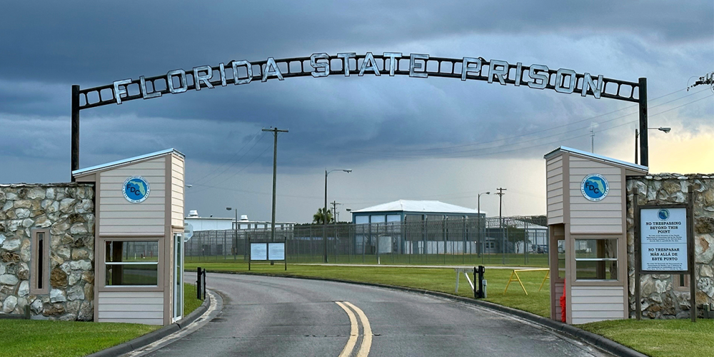 Florida man put to death for struggling with officer over gun, resulting in fatal shooting.